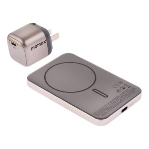 پاوربانک مومکس مدل VPD0131A ظرفیت 5000 میلی‌آمپر ساعت به همراه آداپتور و کابل تبدیل USB-C به USB-C